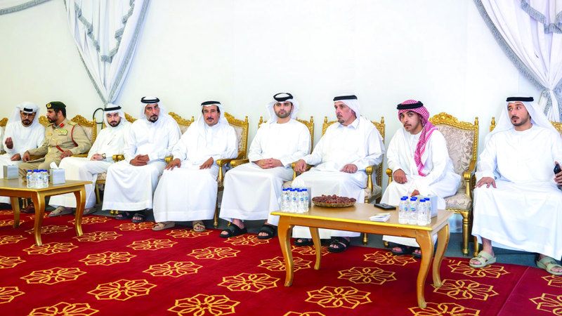 الامارات | منصور بن محمد يقدم واجب العزاء في وفاة محمد عبدالله بالعبيده السويدي