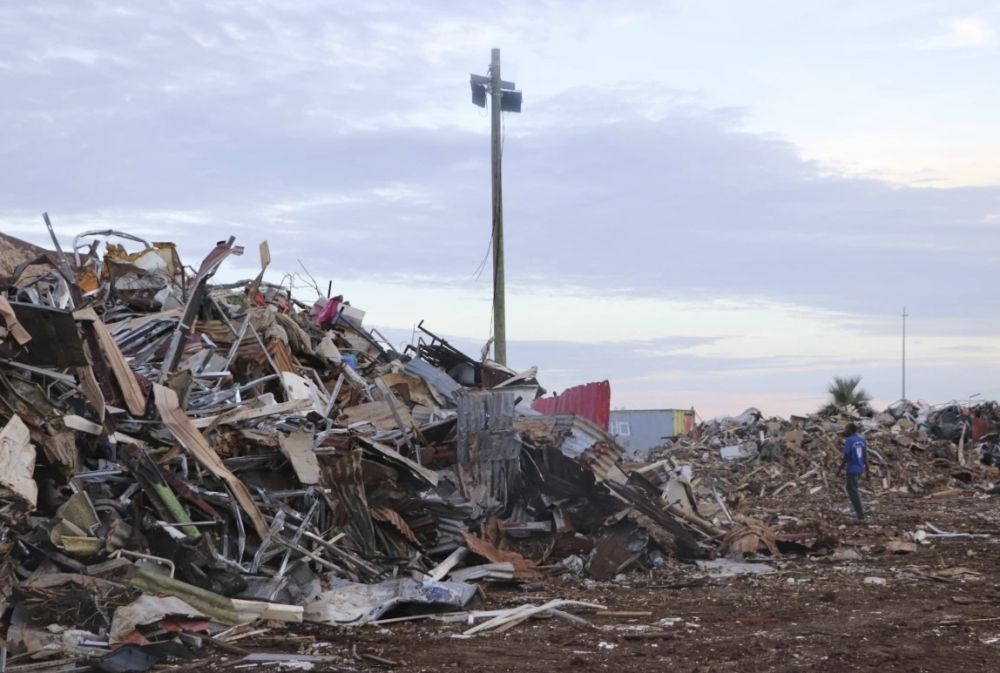 ماكرون يتعهد بـ3.2 مليارات يورو لإعادة إعمار مايوت