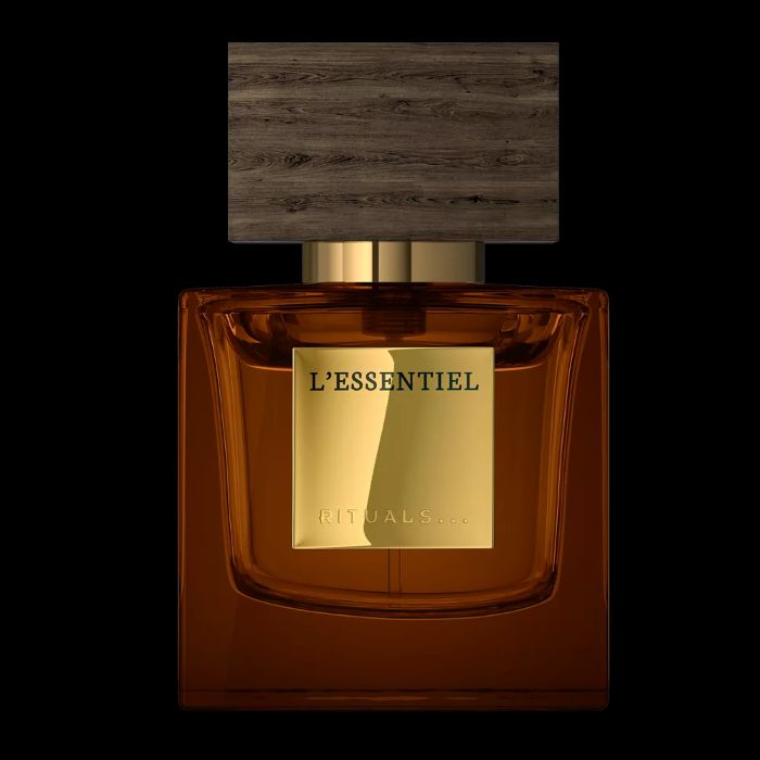 أفخم العطور بتوقيع أشهر مصممي الأزياء العالميين .. تعرفي إليها