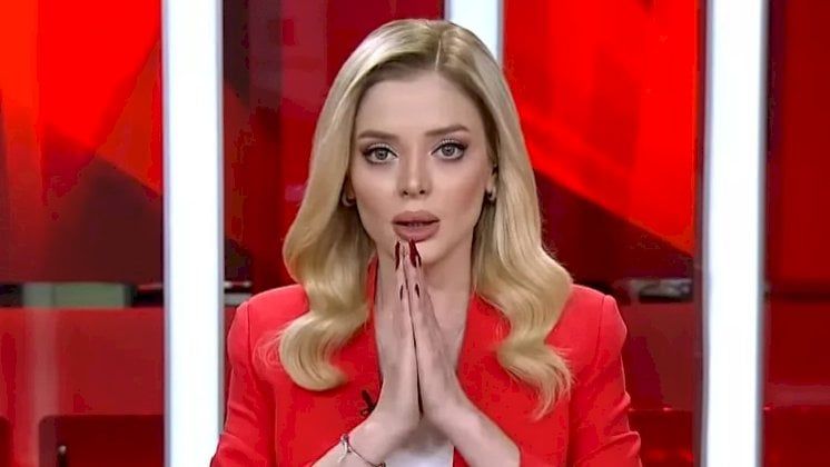 شاهد.. المذيعة التركية تسأل عن أمها في لحظات "الزلزال المرعب"