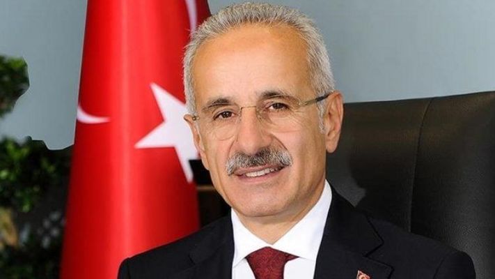 وزير النقل التركي: لم نرصد أي أضرار ناجمة عن زلزال اسطنبول بالمطارات والقطارات والمترو وعلى الطرق السريعة