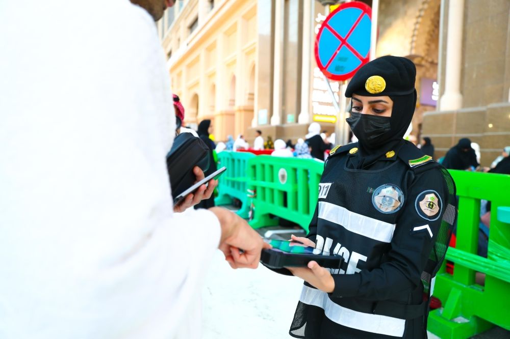 اليوم يبدأ التطبيق.. منع دخول المقيمين إلى العاصمة المقدسة دون تصريح - عاجل