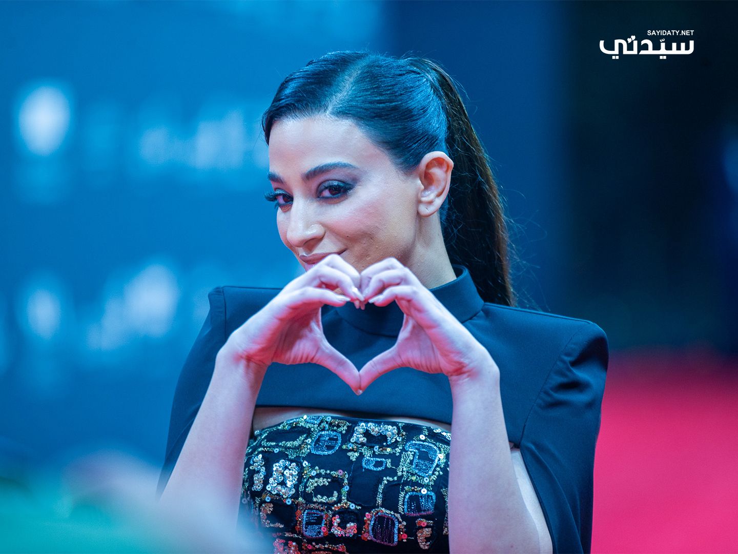 مكياج وتسريحات شعر النجمات في ختام مهرجان أفلام السعودية 2025