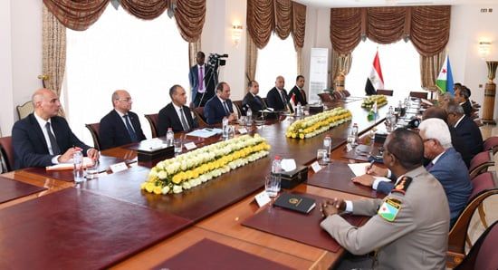 الرئيس السيسي يعود إلى أرض الوطن بعد زيارته لجمهورية جيبوتى الشقيقة