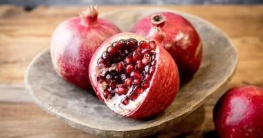تعرف على فوائد قشر الرمان.. يمنع التجاعيد وعلامات الشيخوخة