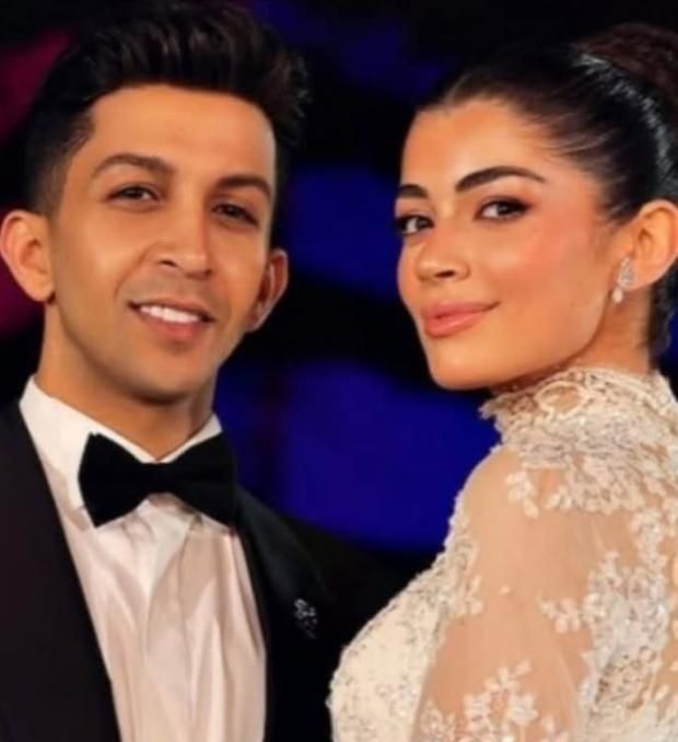 دموع ليلى أحمد زاهر في حفل زفافها.. «بنت أبويا» (صور)