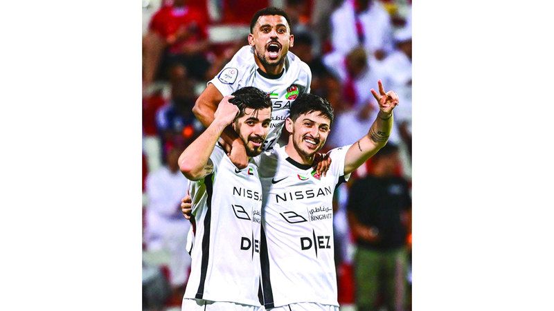 الامارات | شباب الأهلي يطير فرحاً بالاقتراب من درع الدوري