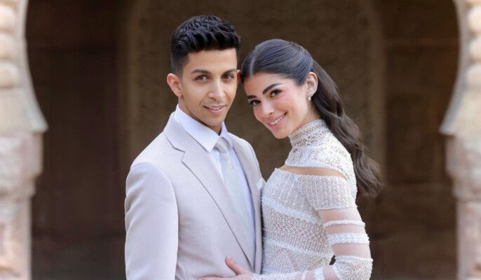 هشام جمال يقدم لـ ليلى أحمد زاهر أغنية بصوت حسين الجسمي.. وهي تبكي