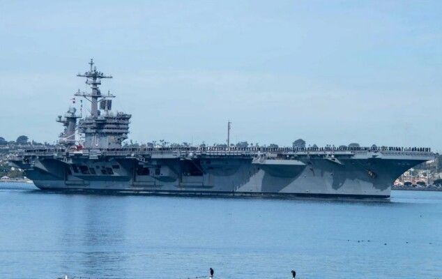 المدمرة الأميركية "ويليام بي لورانس" عبرت مضيق تايوان