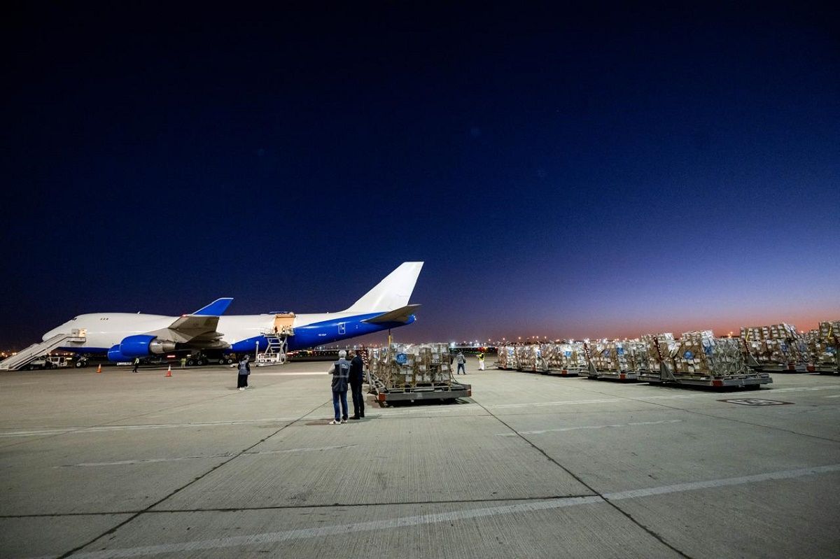 الامارات | بتوجيهات محمد بن راشد.. دبي الإنسانية تواصل جسرها الجوي لنقل المساعدات الطبية العاجلة إلى أهالي غزة