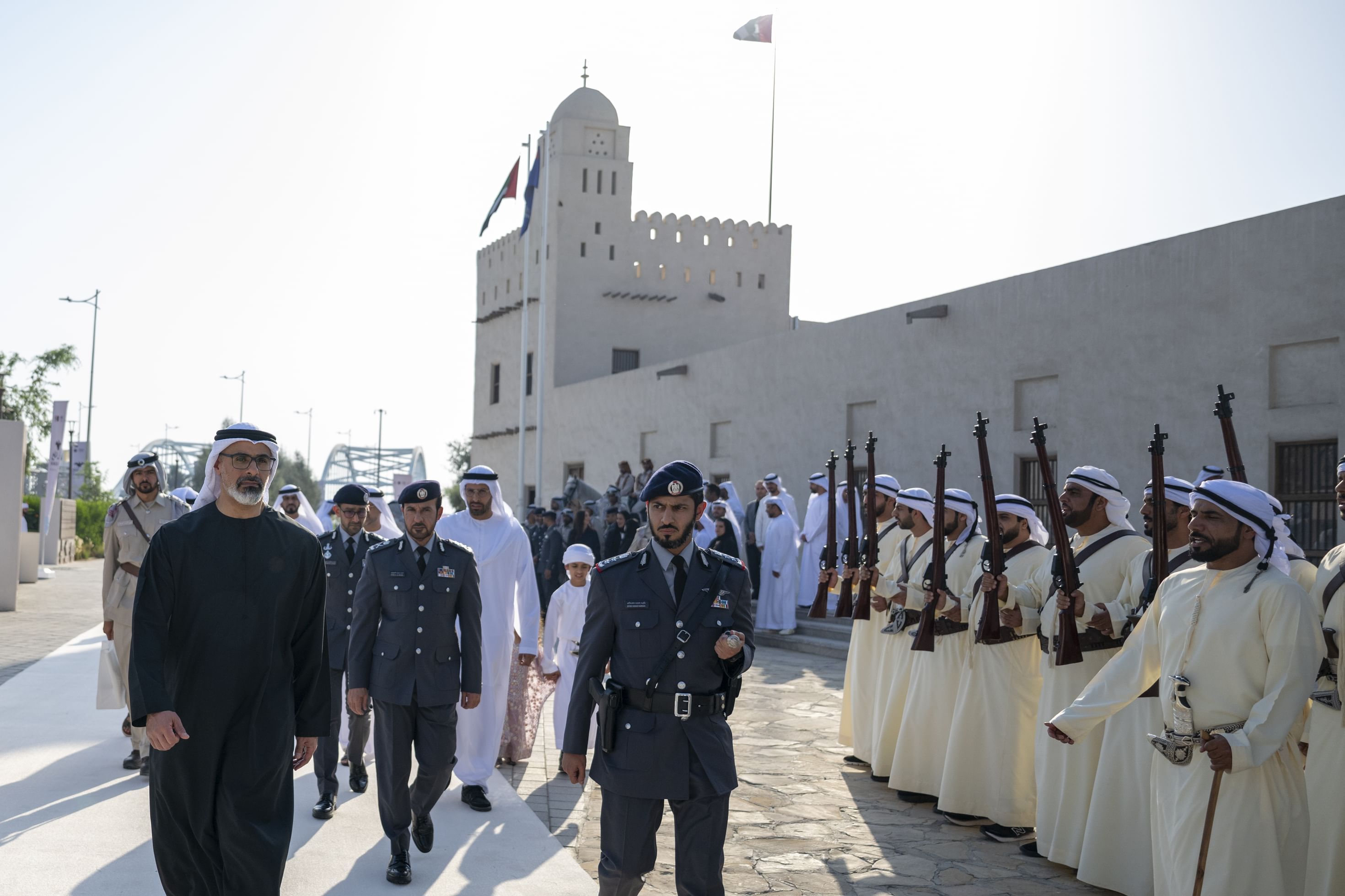 الامارات | خالد بن محمد بن زايد يشهد إعادة افتتاح "متحف المقطع" بعد ترميمه
