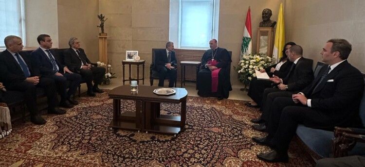 باسيل قدّم التعازي بالبابا فرنسيس: نتطلع لانتخاب بابا جديد بأمل مواصلة مسيرة المؤمنين