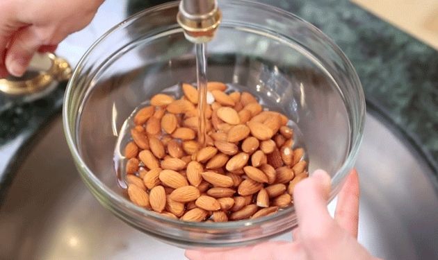 الامارات | 5 حبات لوز صباح كل يوم على الريق .. فوائد صحية لا تتخيلها