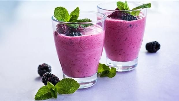 فاكهة موسمية خارقة بمخاطر خفية.. ما لا تعرفه عن التوت؟