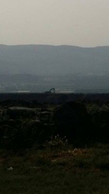 الميادين: 6 جرحى من النازحين السوريين باستهداف مزرعة في بلدة حوش السيد علي بطائرة مسيّرة مفخخة اطلقتها هيئة تحرير الشام