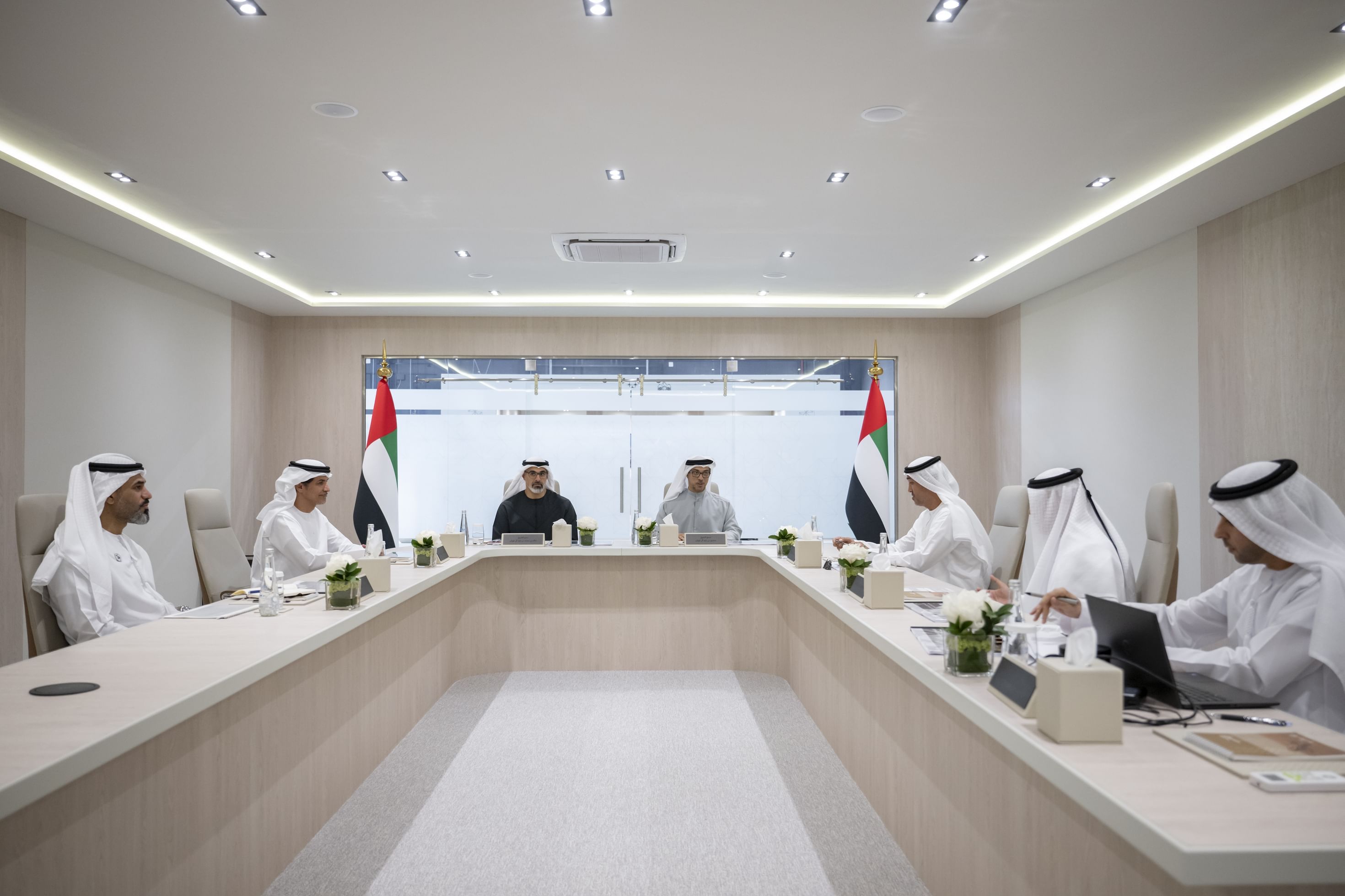 الامارات | منصور بن زايد يترأس الاجتماع الأول للجنة التنفيذية لمجلس إدارة "التوازن لعام 2025"