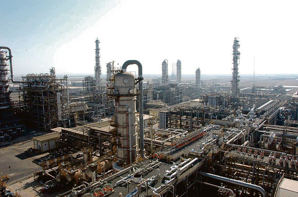 الطاقة تطرح لائحة تنفيذية لضبط سوق المواد البترولية والبتروكيماوية