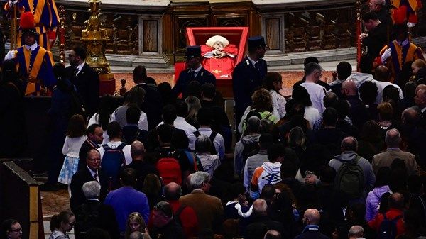 الفاتيكان يجري استعدادات أخيرة لجنازة البابا فرنسيس