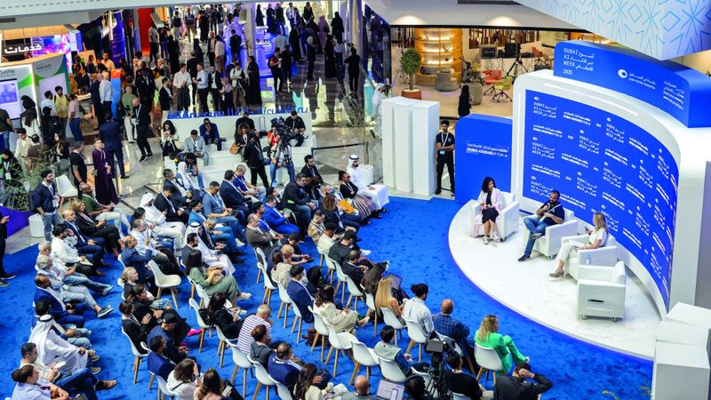 الامارات | خبراء: دبي منصة عالمية للذكاء الاصطناعي