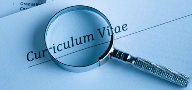 الامارات | خبيرة تكشف عن خطأ أساسي عليك تجنبه في سيرتك الذاتية