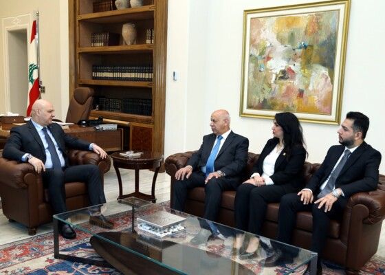 الرئيس عون تسلم دعوة من الرئيس العراقي لحضور القمة العربية في بغداد في 17 أيار المقبل