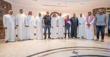 استعدادا لقرب موسم الحج.. وفد غرفة السياحة يجتمع بشركات الطوافة في السعودية