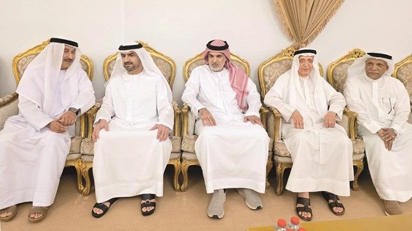 عبدالله بن سالم القاسمي يعزي في وفاة موزة المزروعي