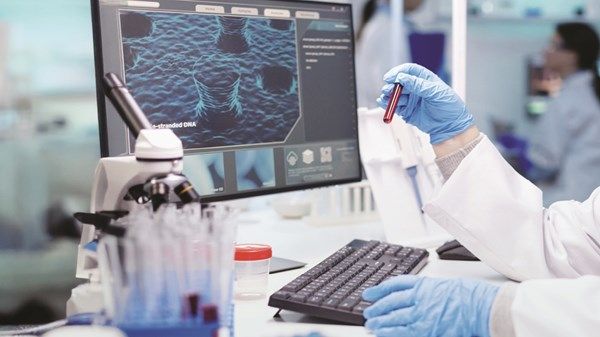 أبوظبي تُعزّز خدمات الطب الشخصي الدقيق لمرضى الزهايمر