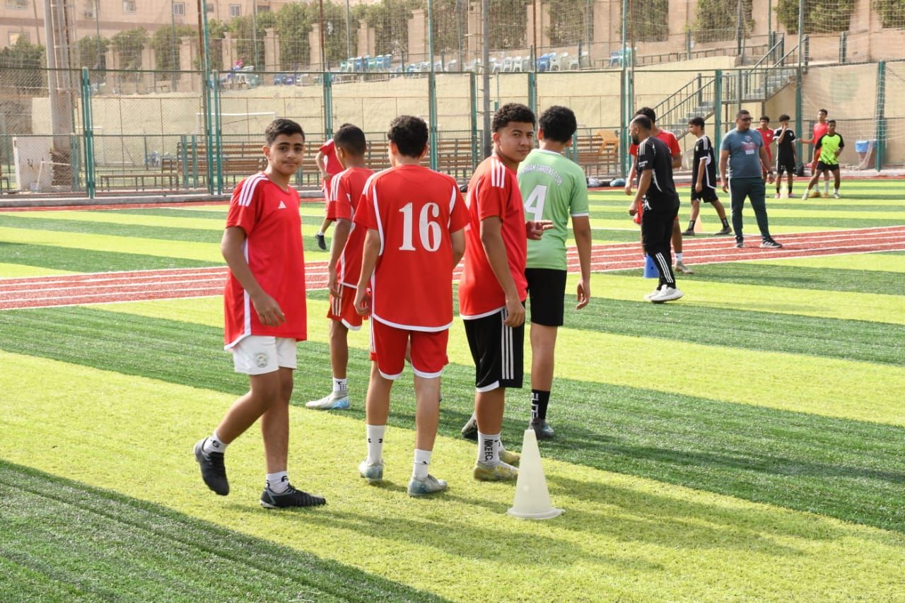 وزير الرياضة ومحافظ الجيزة يفتتحان منشآت رياضية جديدة بنادى حدائق الأهرام