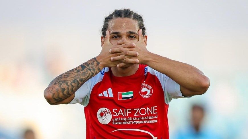 الامارات | نادي الشارقة يجدد عقد بيرو حتى 2029