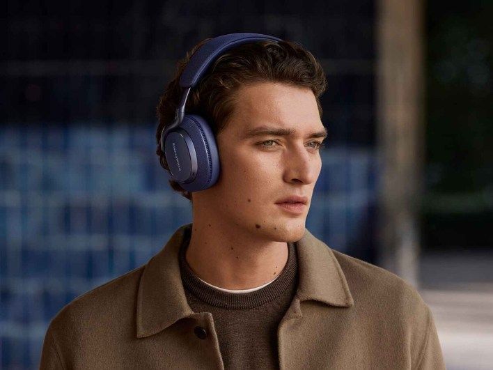 تكنولوجيا: سماعات Bowers & Wilkins PX7 S3 بتصميم جديد وعزل ضوضاء محسن مقابل 429 دولارًا