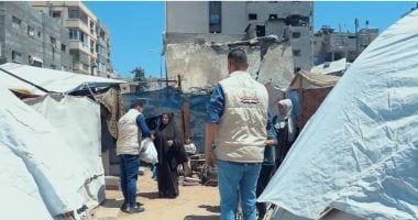 اللجنة المصرية توزع المساعدات للفلسطينيين بغزة.. ونازح: شكرا للرئيس السيسي