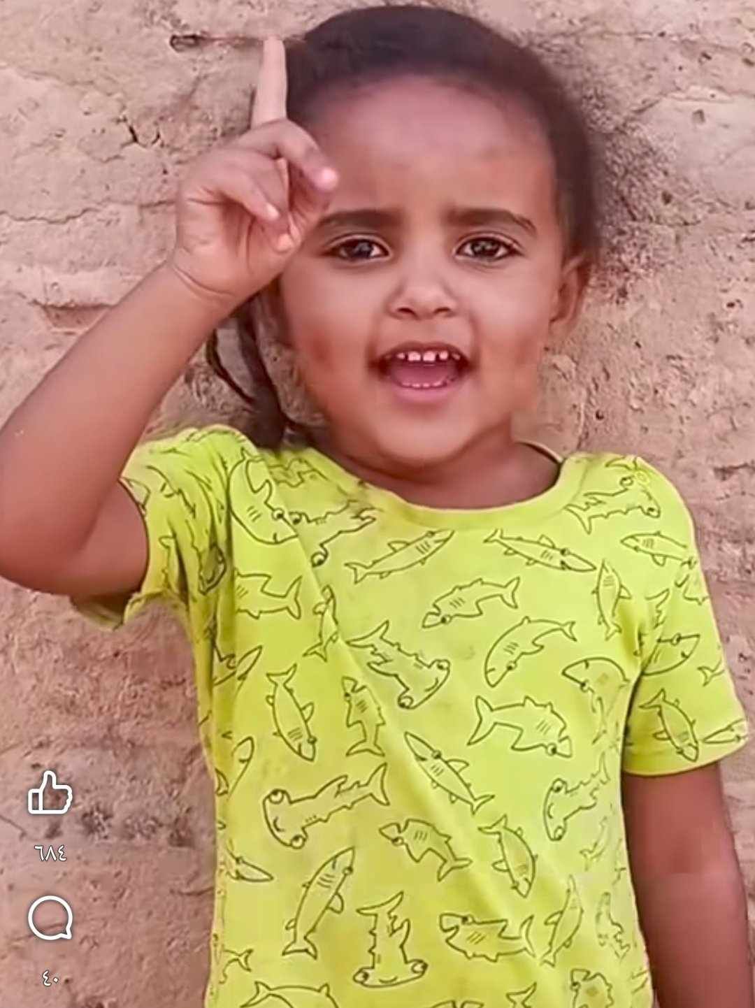 شاهد بالصورة والفيديو.. طفلة سودانية تتغزل في قوات درع الشمال وتحذر مليشيا الدعم السريع: (نحنا ديل دراعة يا ود أبوك أحذر شايلين الأوامر طاعة سودانا خط أحمر لمن تقوم الساعة)