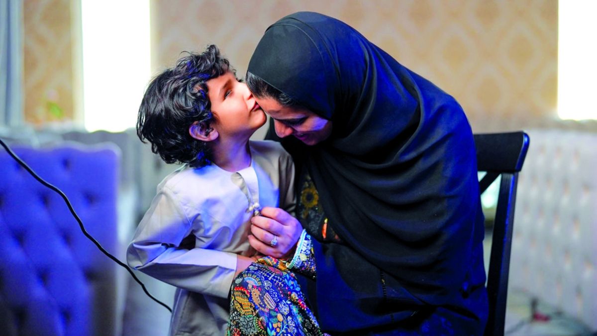 الامارات | الدكتورة فاطمة فخورة بابنها المولود «بعين فيها بستان»: نعمة تستحق الحمد كل يوم