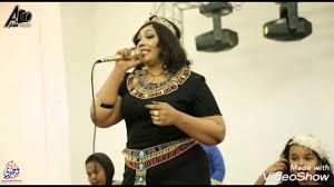 شاهد بالفيديو.. خلال حفل بالقاهرة.. الفنانة وجدان الملازمين تشعل حماس كبار السن من الرجال وتدخل معهم في وصلة رقص مثيرة