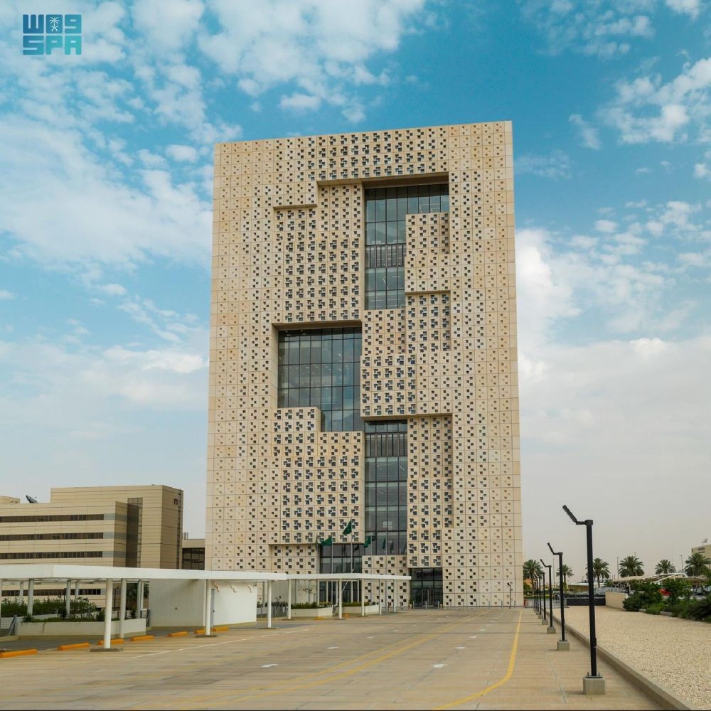 في يوم التصميم العالمي.. كيف رسمت البيئة الطراز المعماري بالمملكة؟