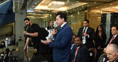 وزير الشباب والرياضة يفتتح بطولة كأس الأمم الأفريقية لكرة القدم تحت 20 عاما