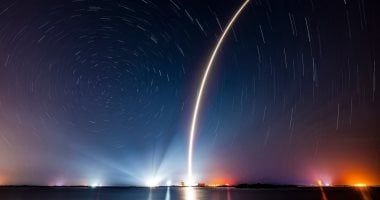 تكنولوجيا: سبيس إكس تحتفل بمهمة ستارلينك رقم 250 بصورة مذهلة