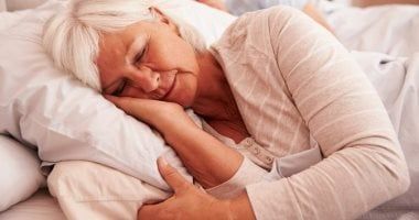بتصحى كل شوية.. 5 أسباب لعدم الحصول على نوم جيد