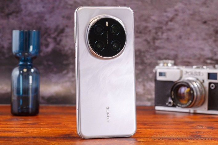 تكنولوجيا: تسريبات تكشف تفاصيل كاميرا Honor Magic8 Pro