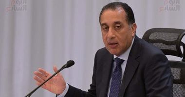 رئيس الوزراء يهنئ عمال مصر بمناسبة عيدهم