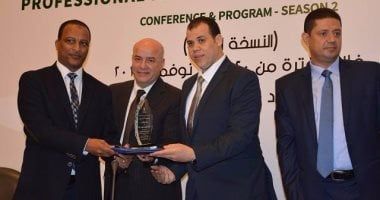 الأهلي يتقدم بخالص التعازى لأسامة عرابى وشقيقه فى وفاة والدتهما