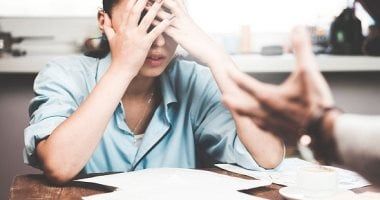 غرامة تصل لـ50 ألف جنيه.. عقوبات وضعها قانون العمل الجديد للتنمر بمكان العمل