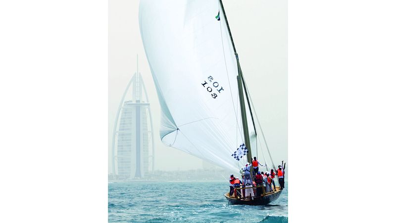 الامارات | 19 بطلاً متوَّجاً في مسيرة «القفال» خلال 33 سباقاً