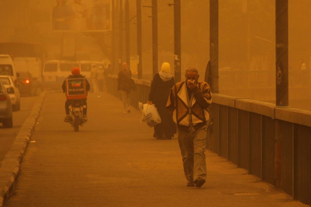 توقف الدراسة واستنفار حكومي.. مصر تستعد ليوم في قلب رمال الخماسين