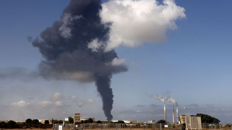 لا حماس ولا عباس