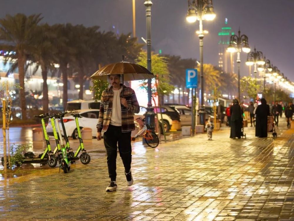 الأماكن والمواعيد.. أمطار متوسطة على أجزاء من منطقة الرياض