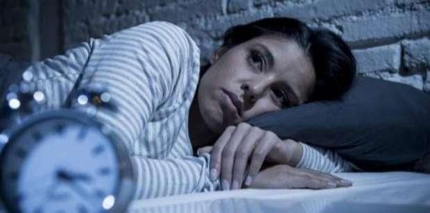 التوقيت الصيفي أفسد نومك؟.. 7 حيل لتسريع النوم ومواجهة الأرق