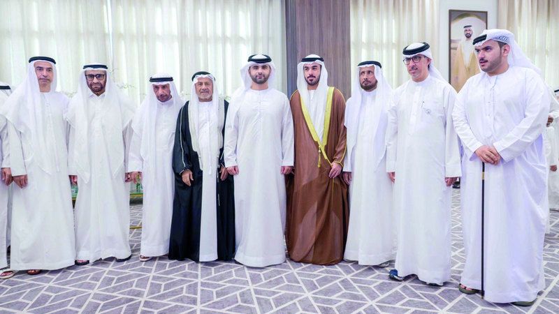الامارات | منصور بن محمد يحضر أفراح الزعابي والعلي