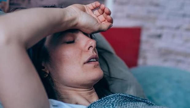 ماذا يحدث لجسمك عند النوم أقل من 7 ساعات؟.. لا تهمل هذه العلامات